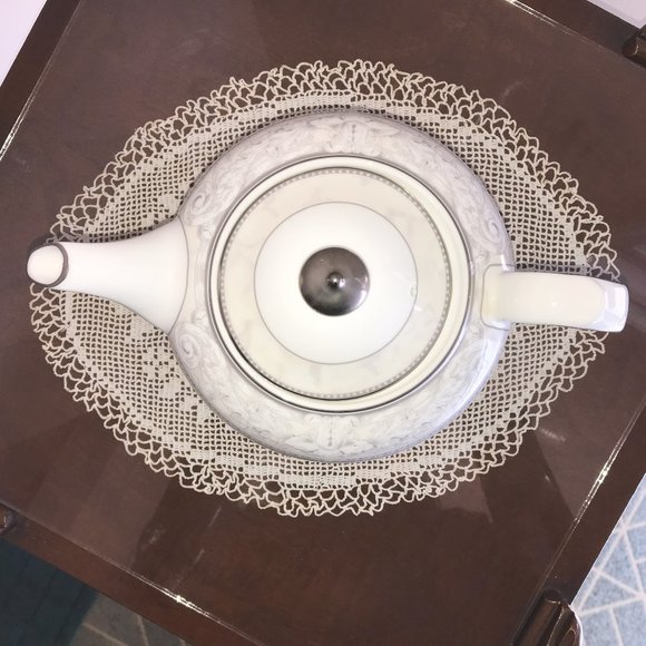 Teapot & Lid Naples Platinum by ROYAL DOULTON – RARE FIND - Picture 2 of 12